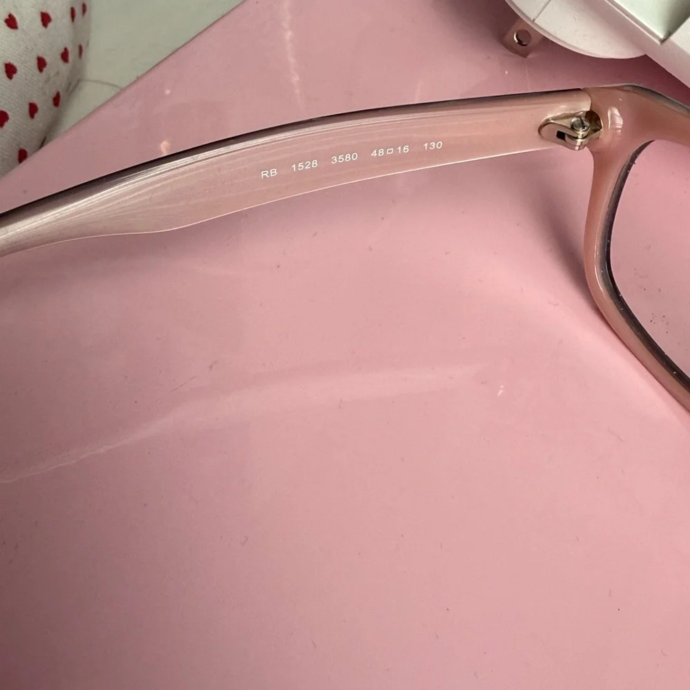 Ray-Ban pink and black Glasses with Red Case